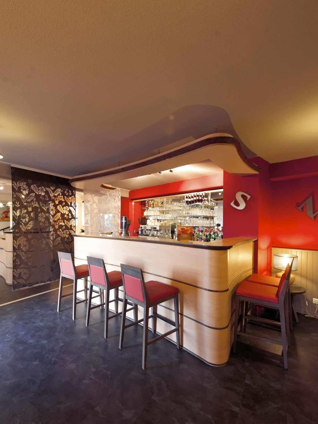 Hotel Ibis Autun Esterno foto